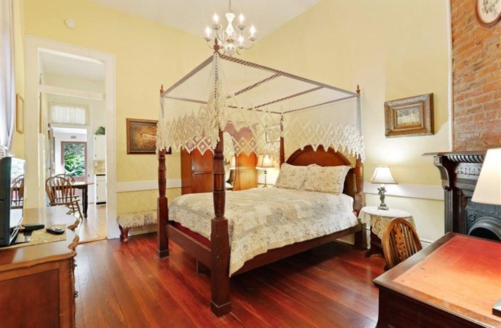 Garden District Bed And Breakfast นิวออร์ลีนส์ ภายนอก รูปภาพ