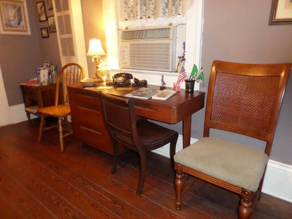 Garden District Bed And Breakfast นิวออร์ลีนส์ ภายนอก รูปภาพ